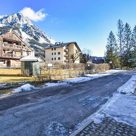 2 Bedroom Amazing In Apartamento