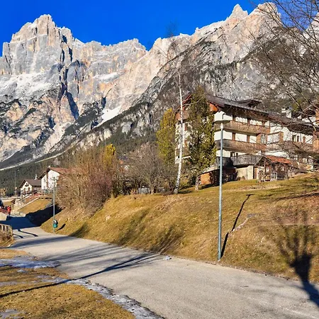 Apartamento 2 Bedroom Amazing In San Vito di Cadore